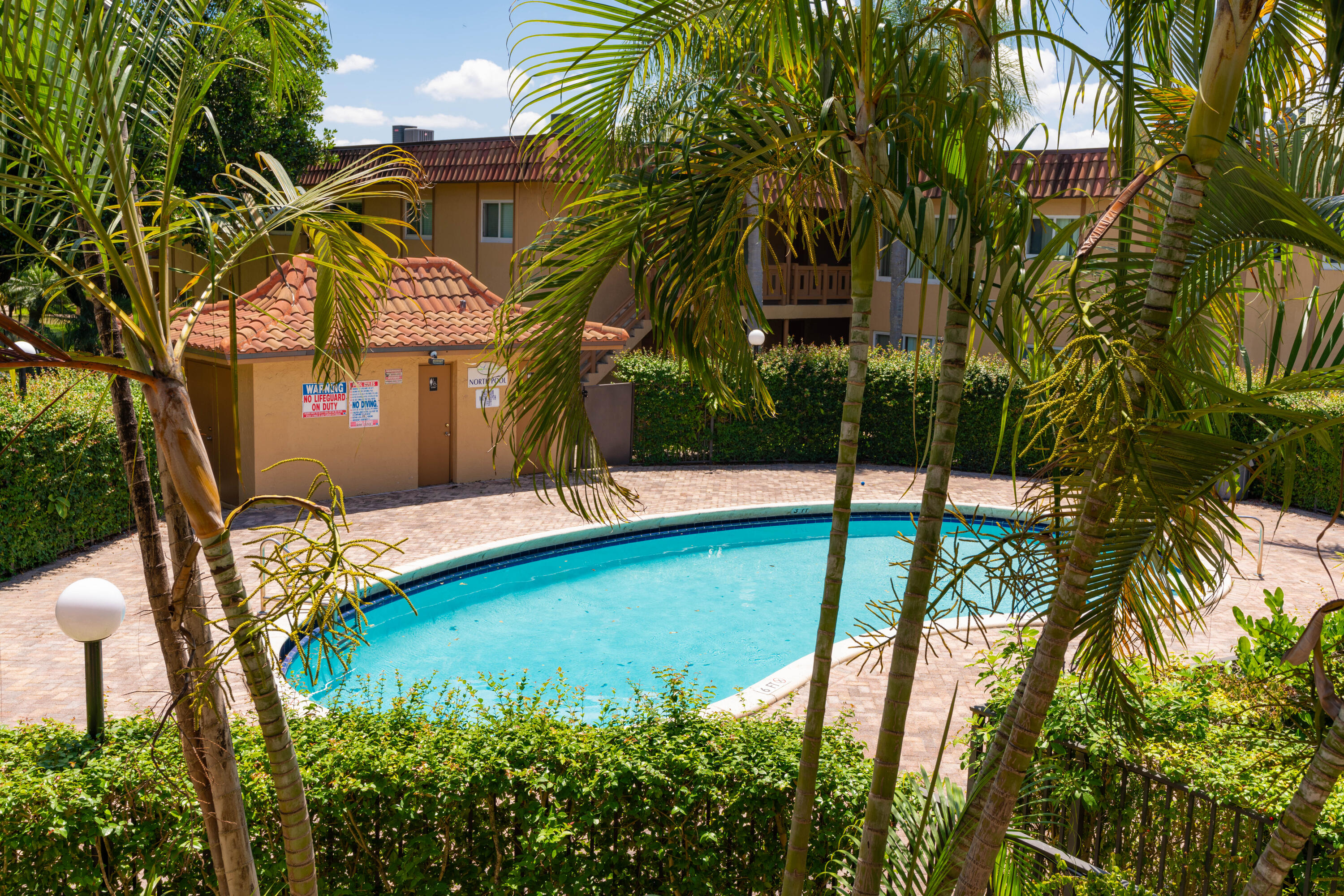 GLEN COVE APTS 1 CONDO - Residential