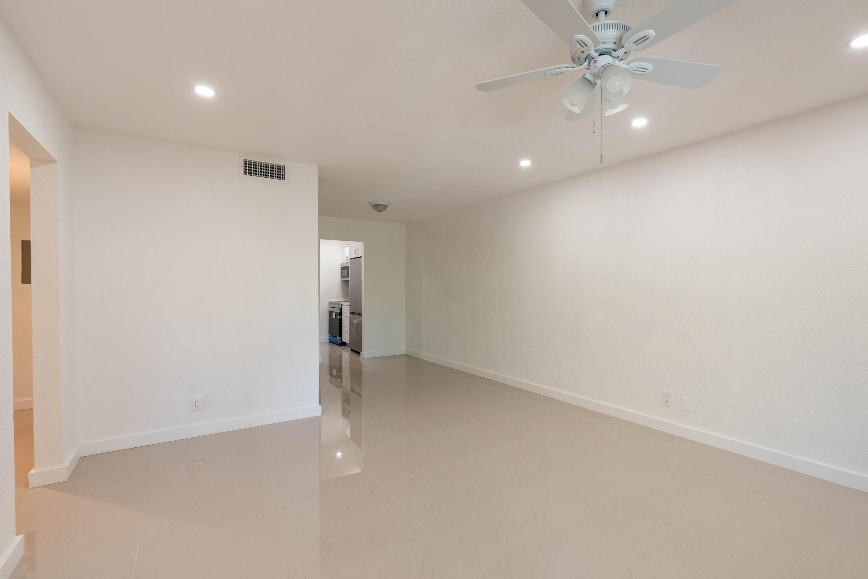 GLEN COVE APTS 1 CONDO - Residential