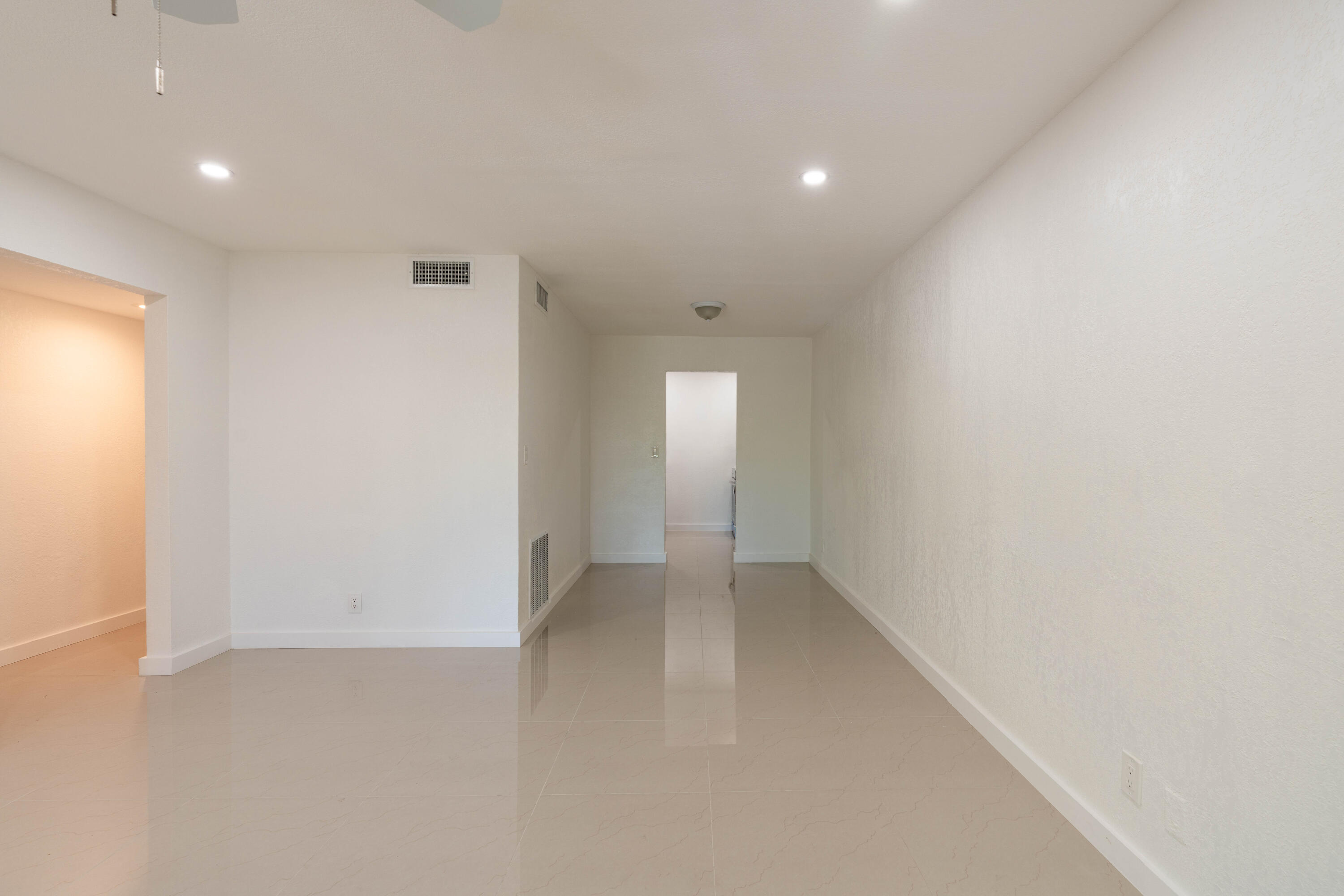 GLEN COVE APTS 1 CONDO - Residential