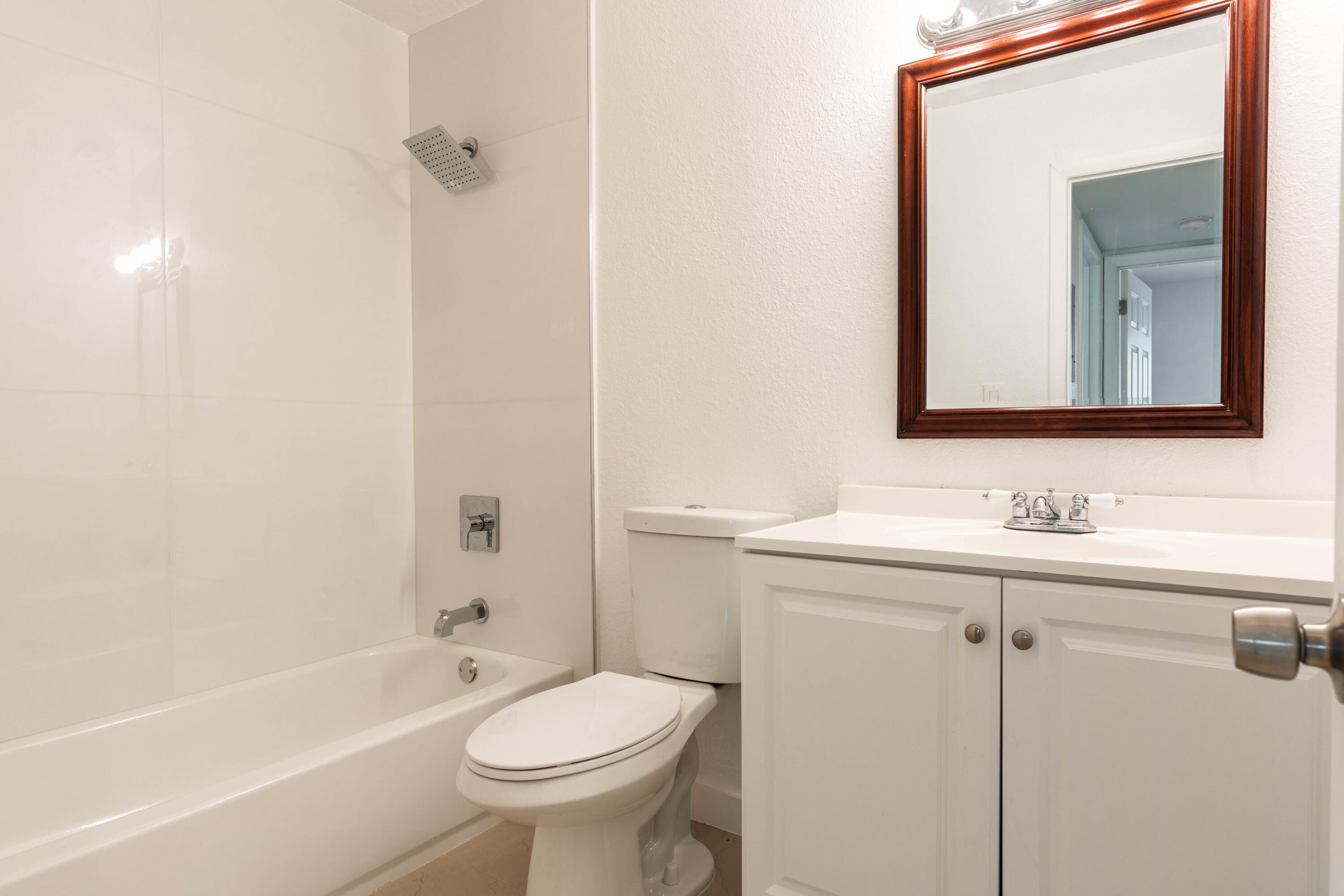 GLEN COVE APTS 1 CONDO - Residential