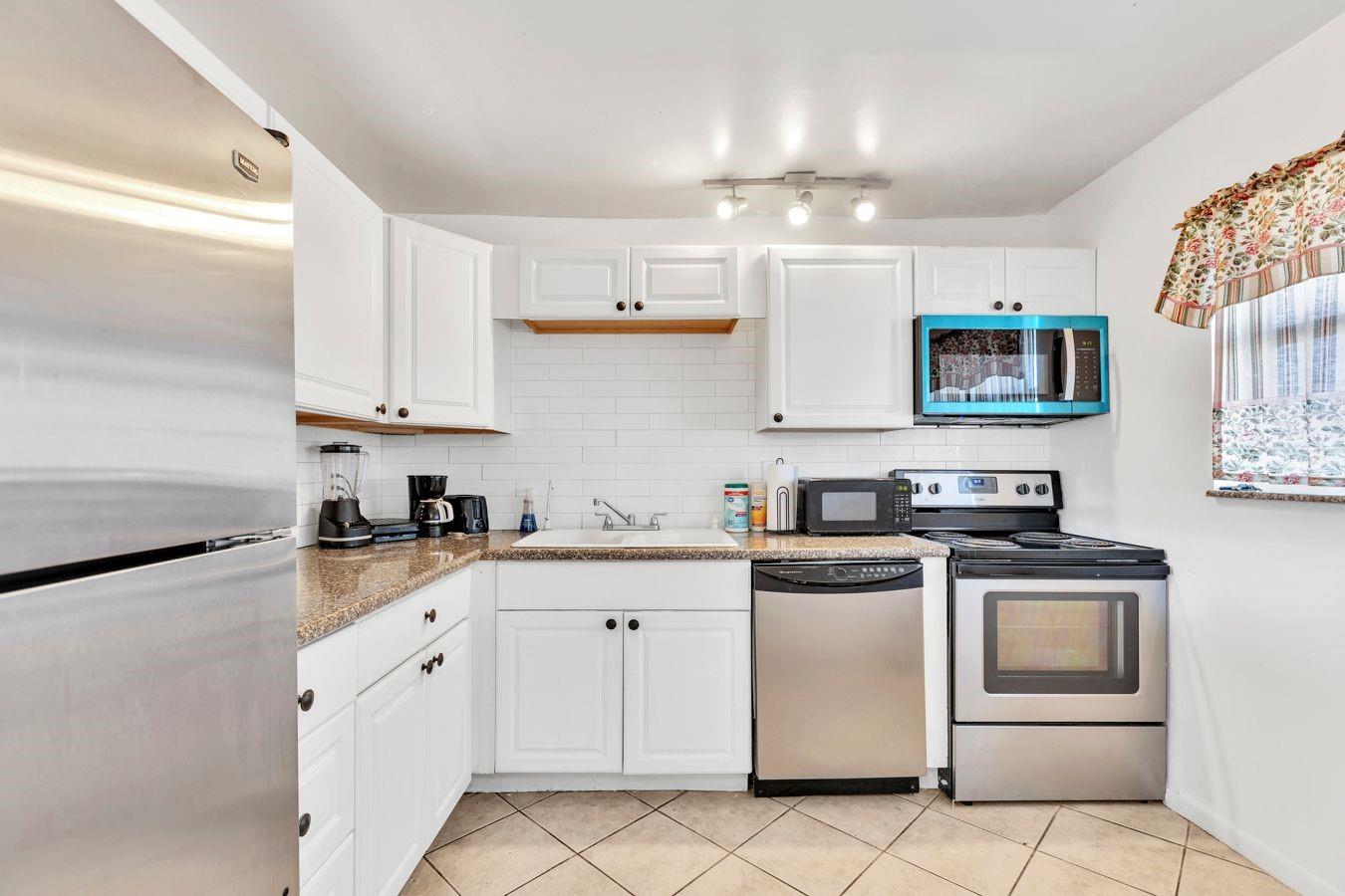 ROYAL PARK GARDENS - Residential Lease