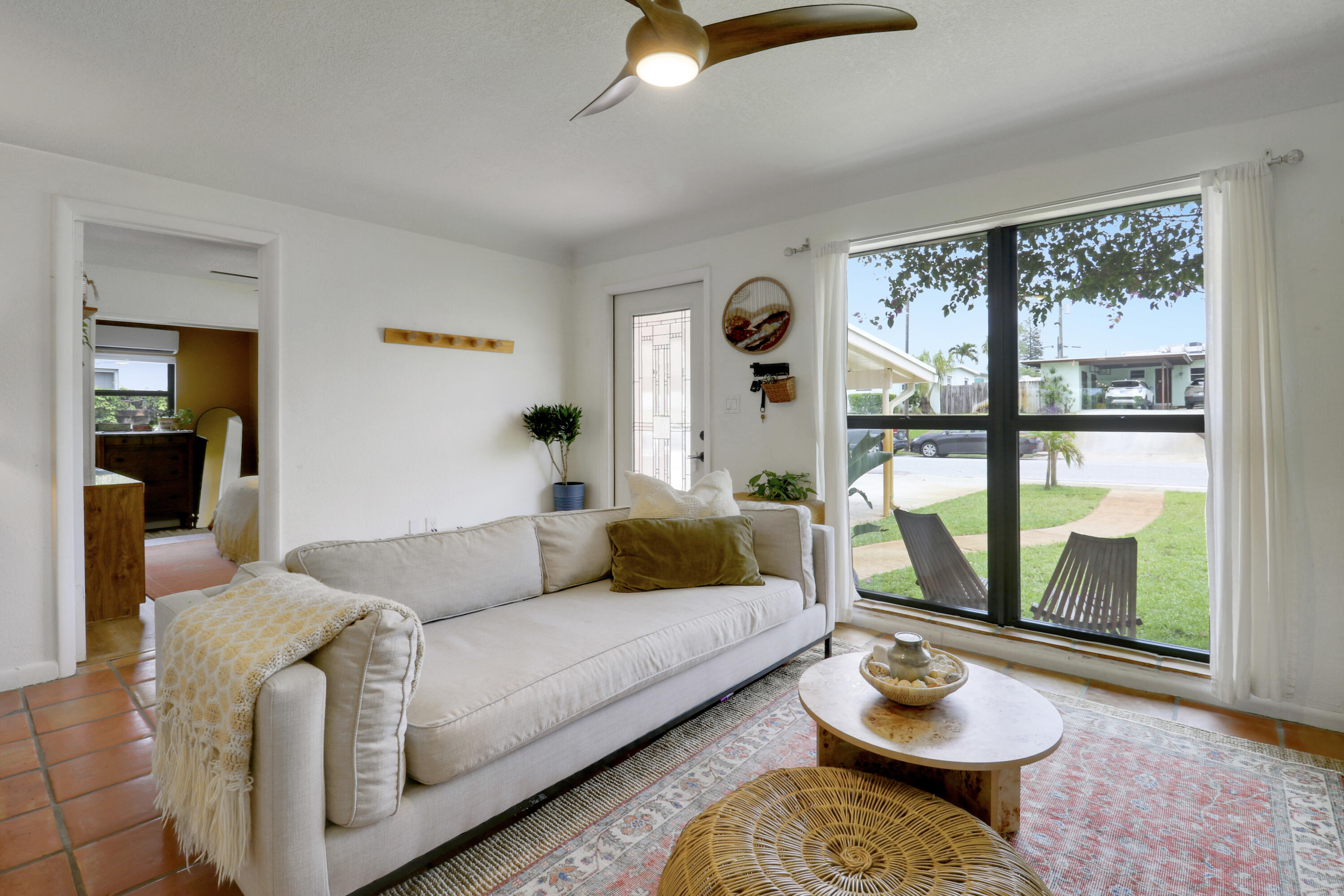 LAKE OSBORNE HILLS - Residential