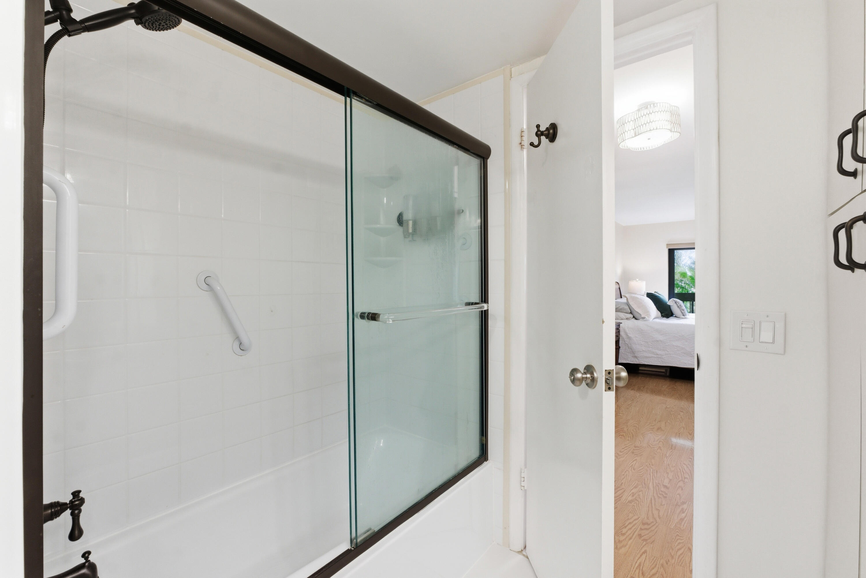 BAYVIEW VILLAGE CONDO - Residential