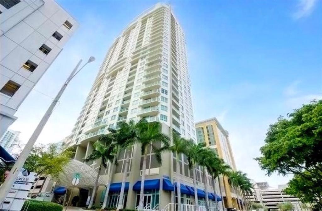 Live, Work, Play - Welcome to 350 Las Olas Place - a boutique condominium in downtown Fort Lauderdale, located right off famous Las Olas Boulevard. This move-in ready one bedroom features 24x24 marble tiles thru-out & a spacious galley kitchen w/ a separate laundry room (full size W/D). The marble bathroom has a tub & shower. "350" offers full amenities such as a heated rooftop pool, spa, sauna, gym, club room, movie theater, business center & its own dog park! Maintenance INCLUDES, besides water (hot & cold), sewer, trash, an extensive Comcast package (high speed internet, HGTV channels, HBO, SHOWTIME) & the 'full' reserves ($139). The location is in close proximity to GreenWise, restaurants, bars, the Brightline (5 min.) & the beaches (2.5 miles). 2x pets are 'ok' for owners each 50 lbs.