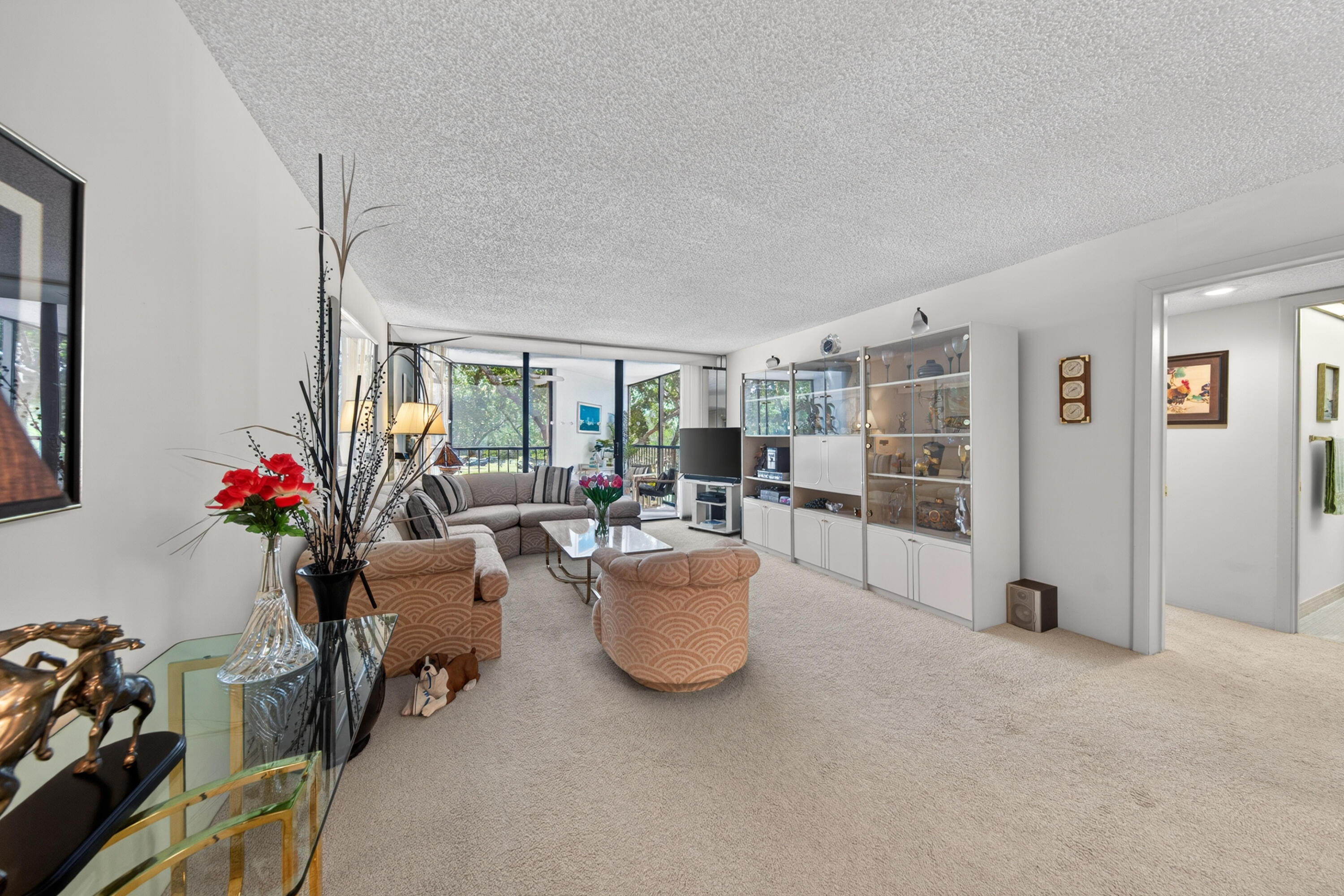 BLDG 7 OF COUNTRY CLUB APTS AT BONAVENTURE AT 32 - Residential