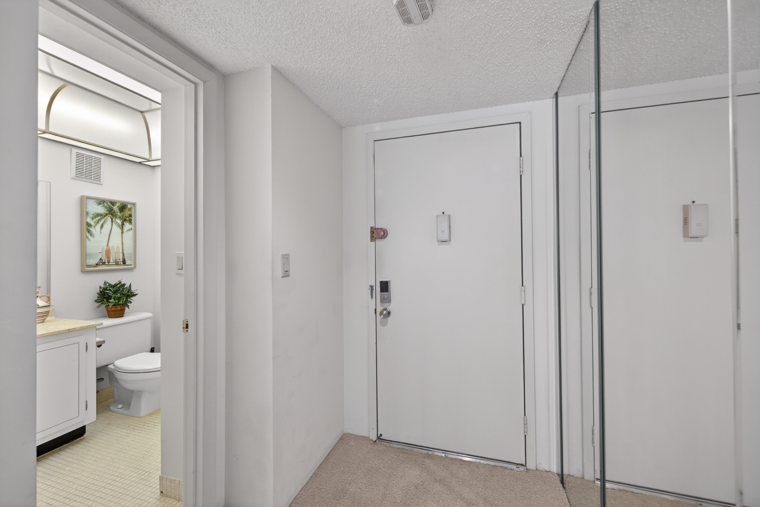 BLDG 7 OF COUNTRY CLUB APTS AT BONAVENTURE AT 32 - Residential