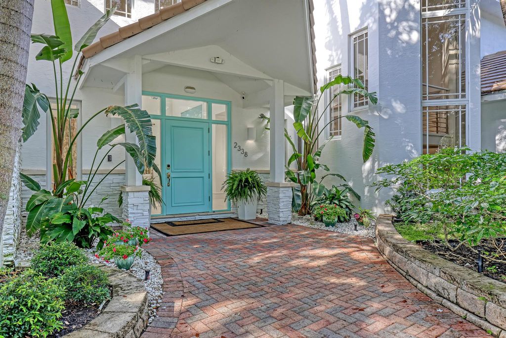 Photo of 2338 Flamingo Road, Palm Beach Gardens, FL 33410 (MLS # R11111023)