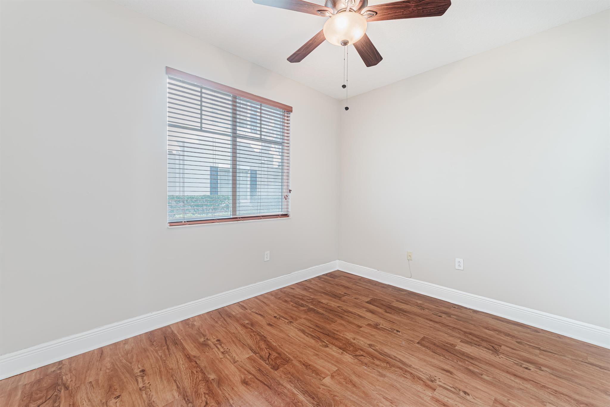3613 NW 5th Terrace