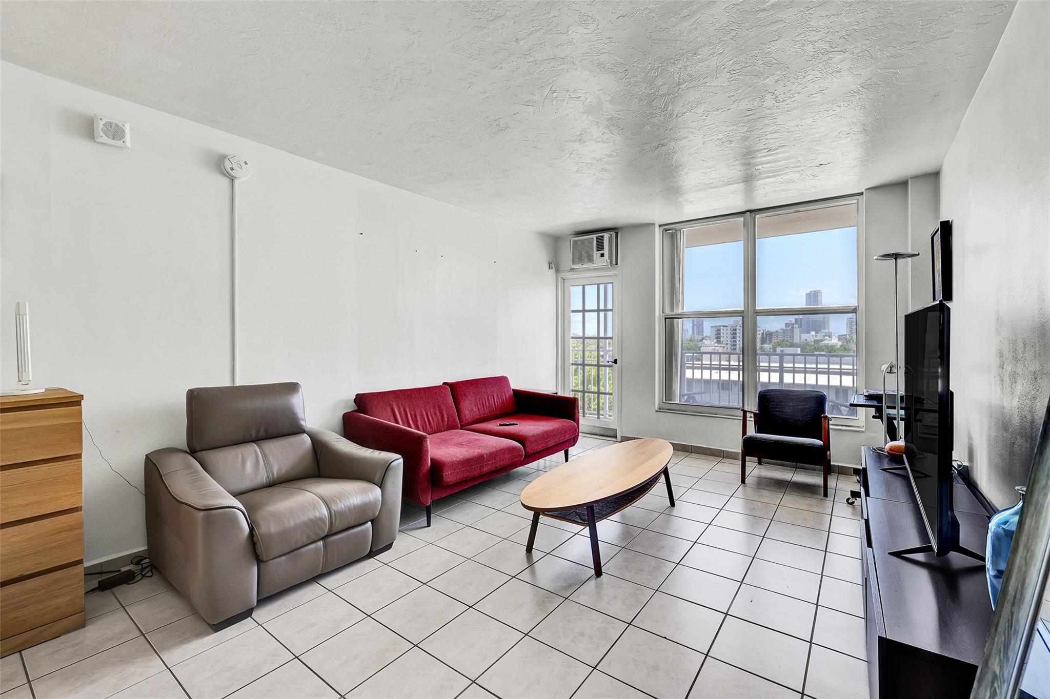 LINCOLN TOWERS CONDO - Residential