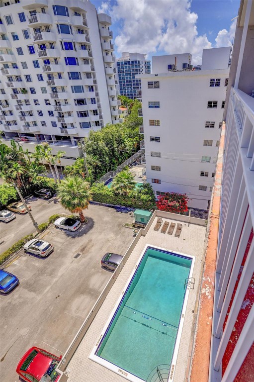 LINCOLN TOWERS CONDO - Residential