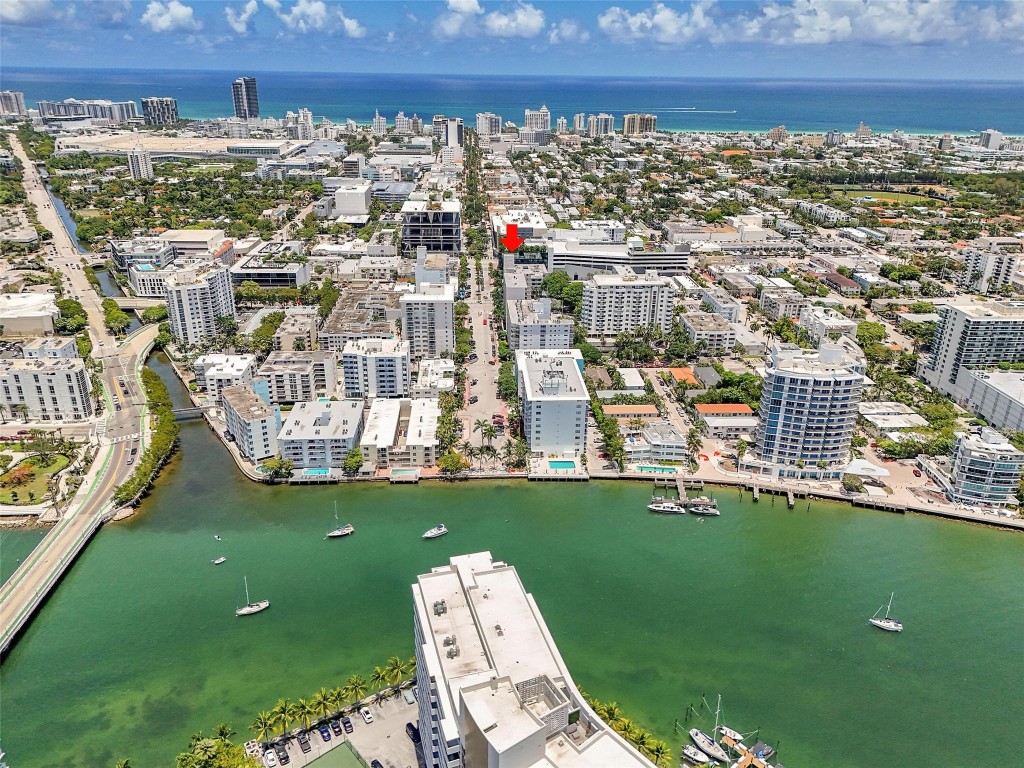 LINCOLN TOWERS CONDO - Residential