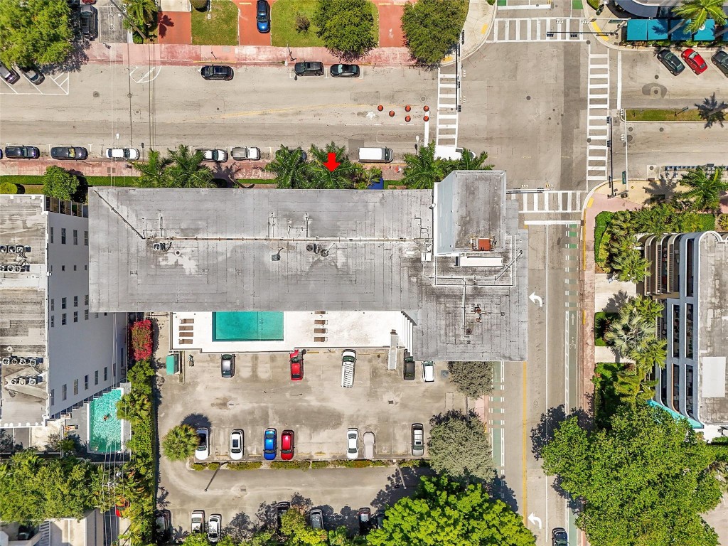 LINCOLN TOWERS CONDO - Residential