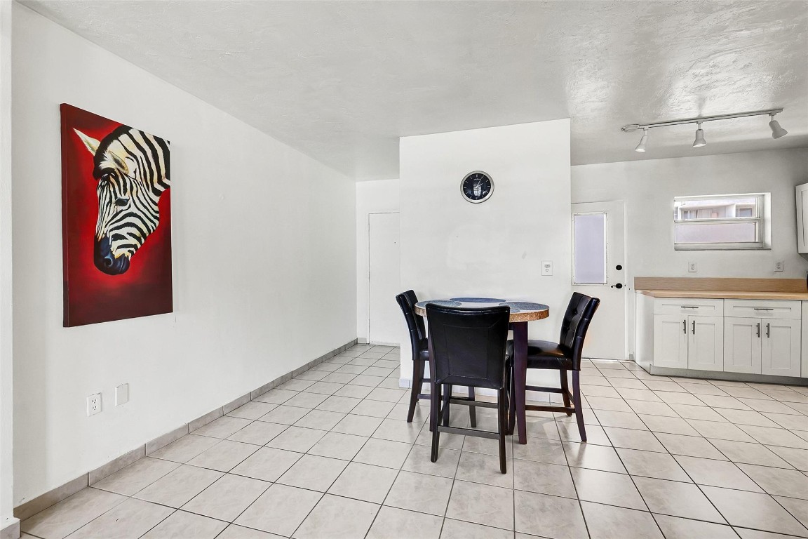 LINCOLN TOWERS CONDO - Residential