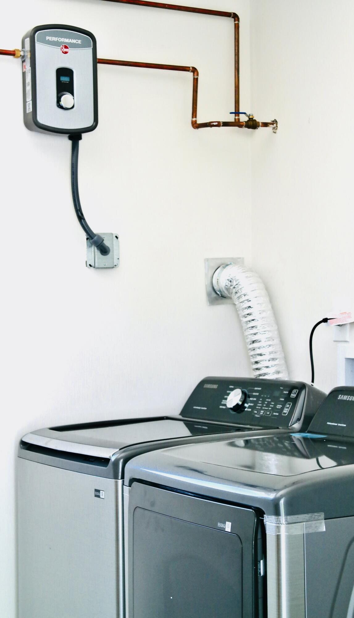 LAKE PARK ADD 3 - Residential Lease