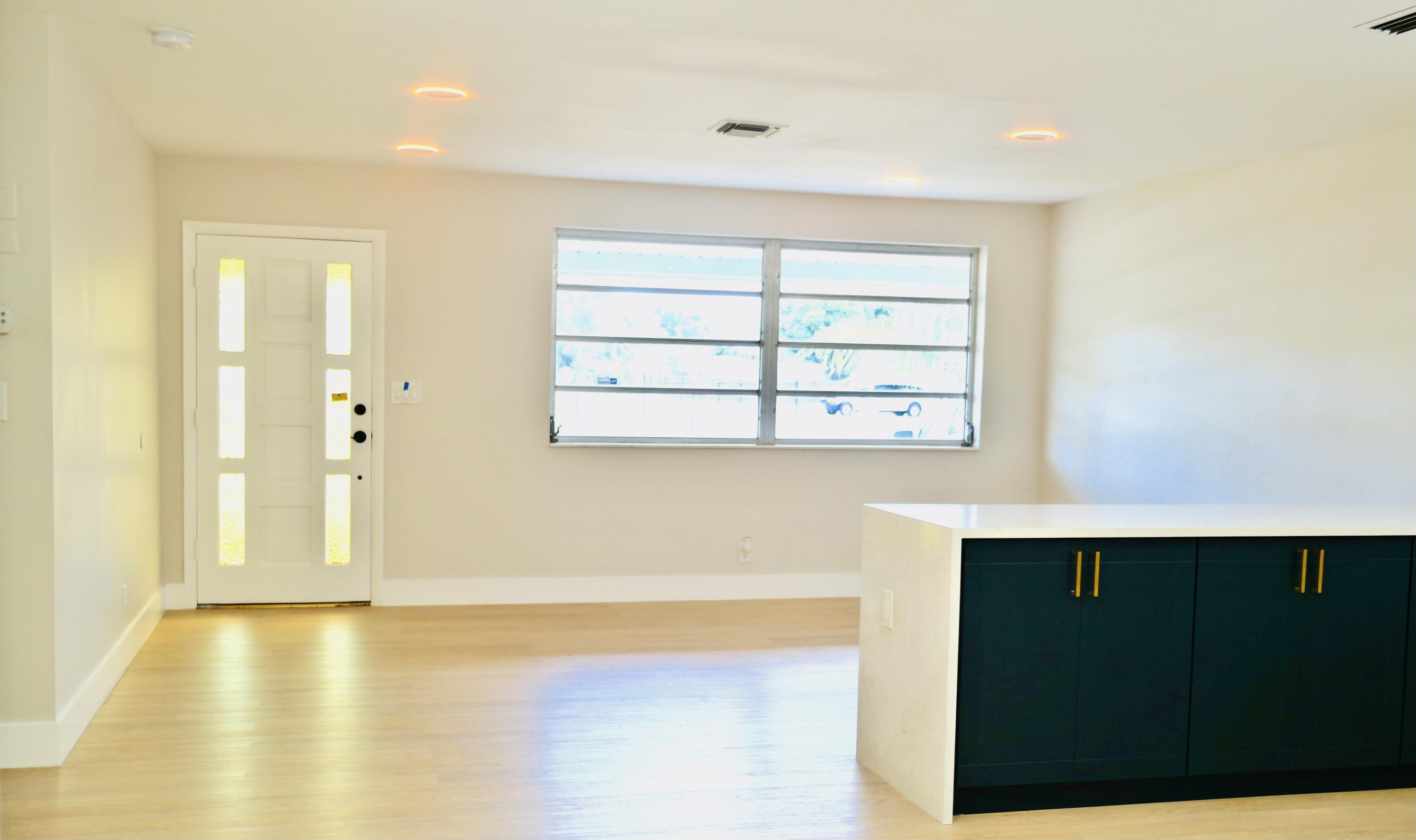 LAKE PARK ADD 3 - Residential Lease