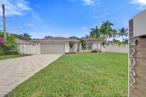 2052 SW 28th Way Fort Lauderdale FL 33312