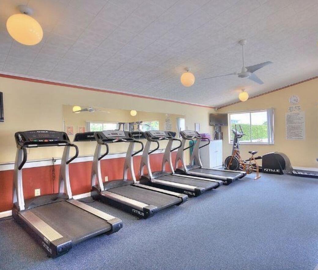 LAKE CLARKE GARDENS CONDO 3 - Residential