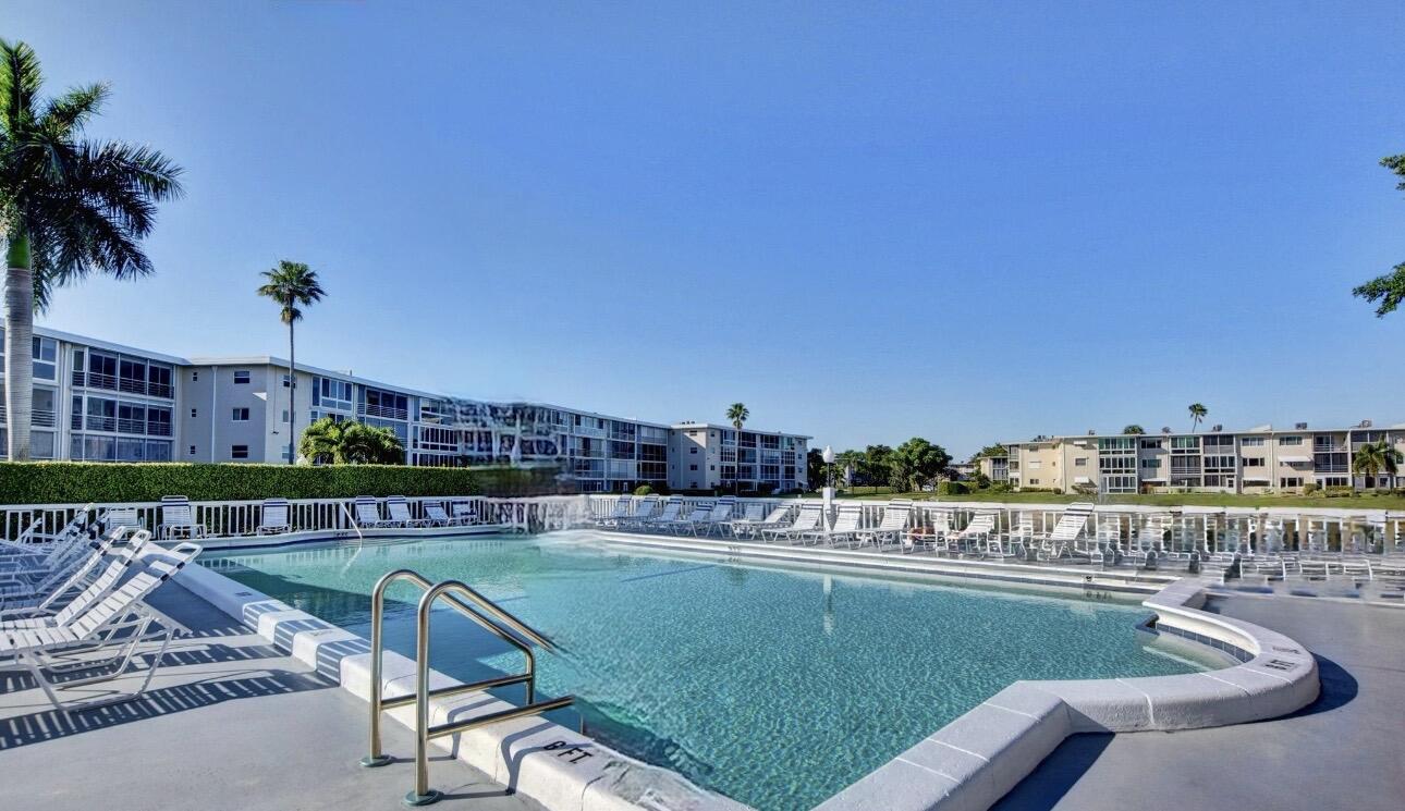 LAKE CLARKE GARDENS CONDO 3 - Residential