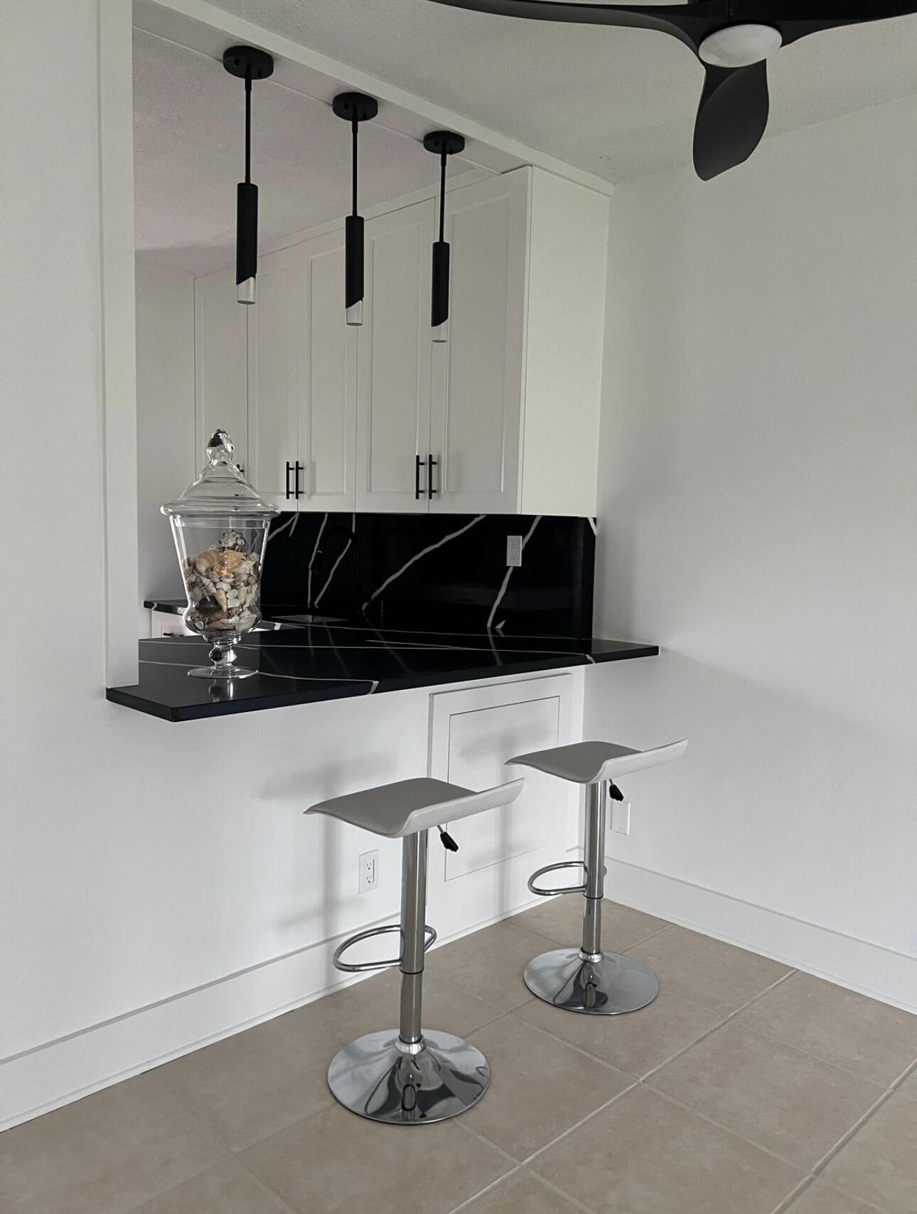 LAKE CLARKE GARDENS CONDO 3 - Residential