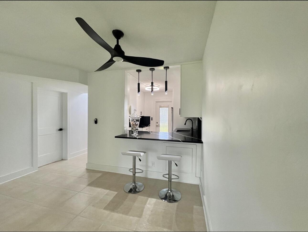 LAKE CLARKE GARDENS CONDO 3 - Residential