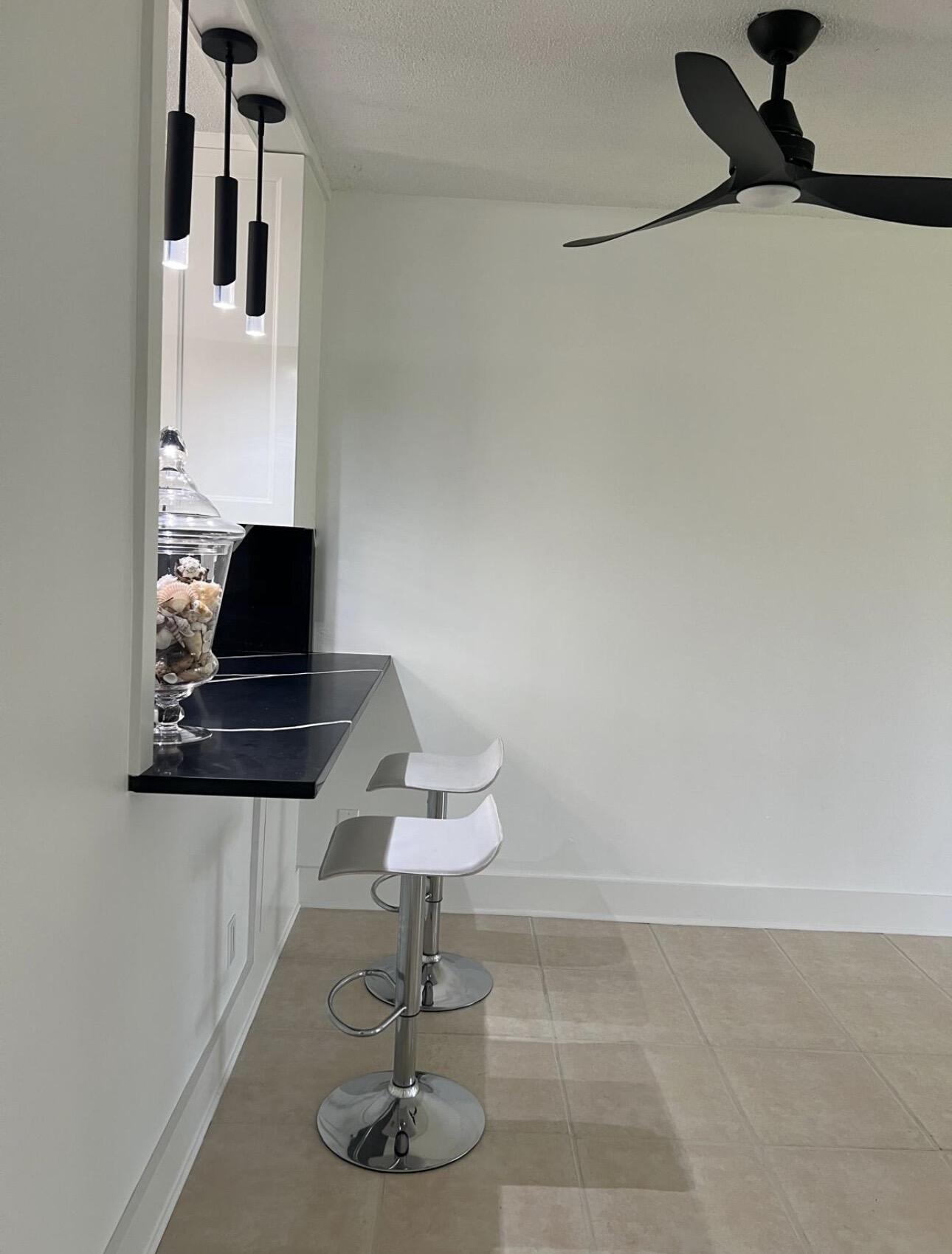 LAKE CLARKE GARDENS CONDO 3 - Residential