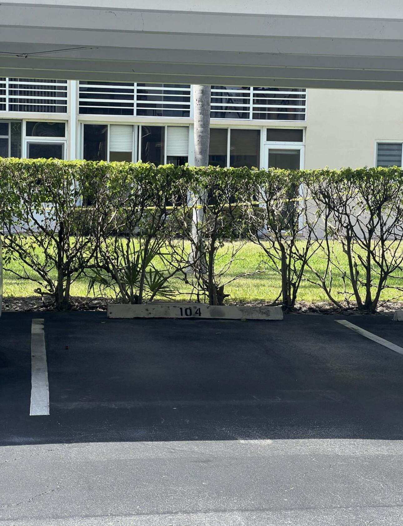 LAKE CLARKE GARDENS CONDO 3 - Residential