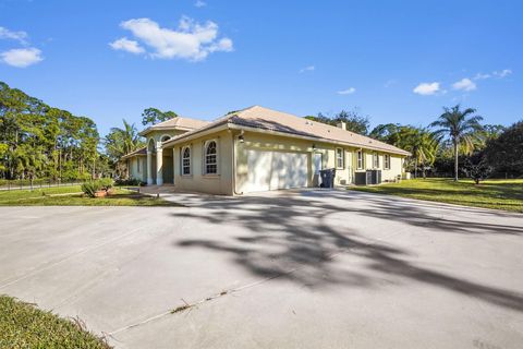 A home in Loxahatchee