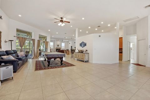 A home in Loxahatchee