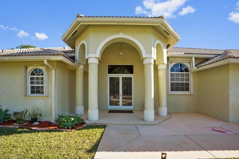 A home in Loxahatchee