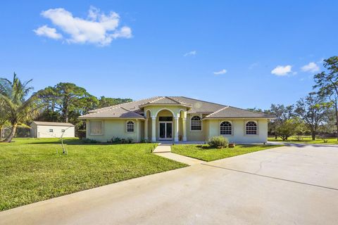 A home in Loxahatchee