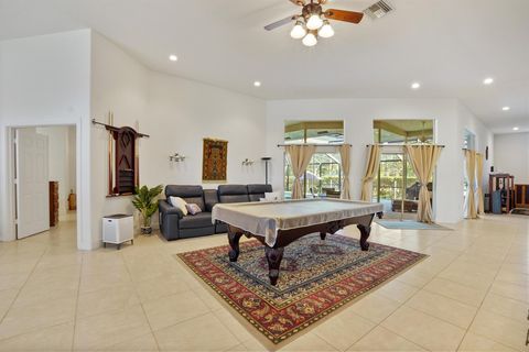 A home in Loxahatchee