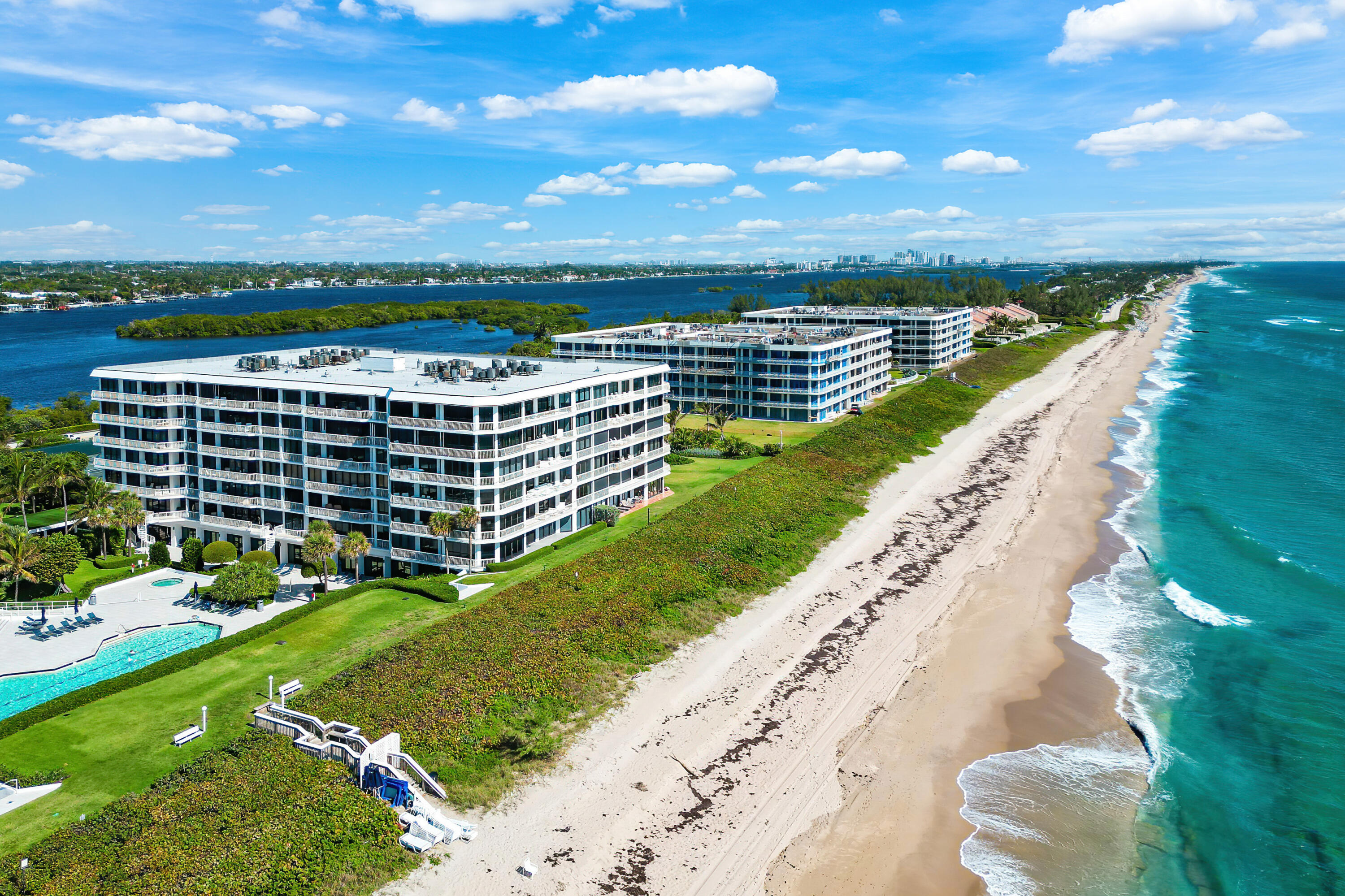 TWENTY ONE HUNDRED CONDO - Residential