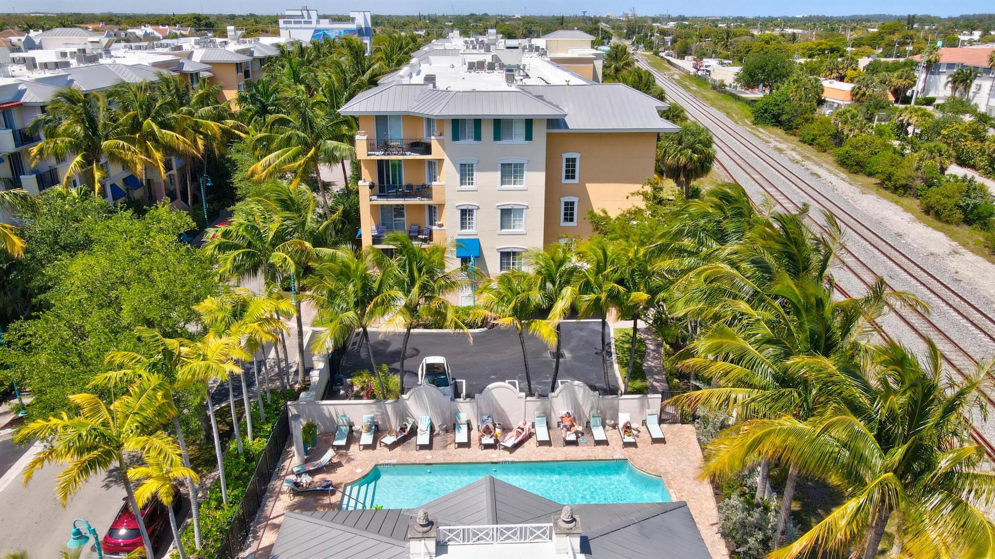 PINEAPPLE GROVE VILLAGE C - Residential Lease