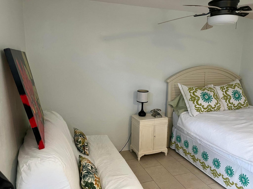 Photo of 915 36th Street, West Palm Beach, FL 33407 (MLS # R11069144)