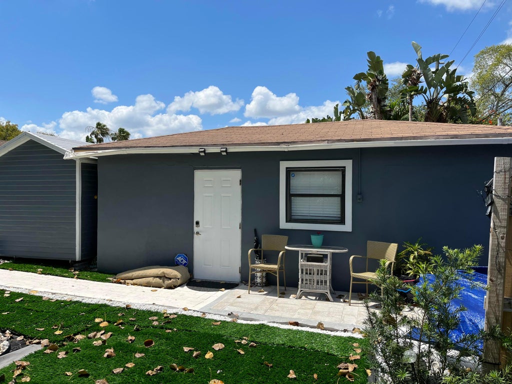 Photo of 915 36th Street, West Palm Beach, FL 33407 (MLS # R11069144)