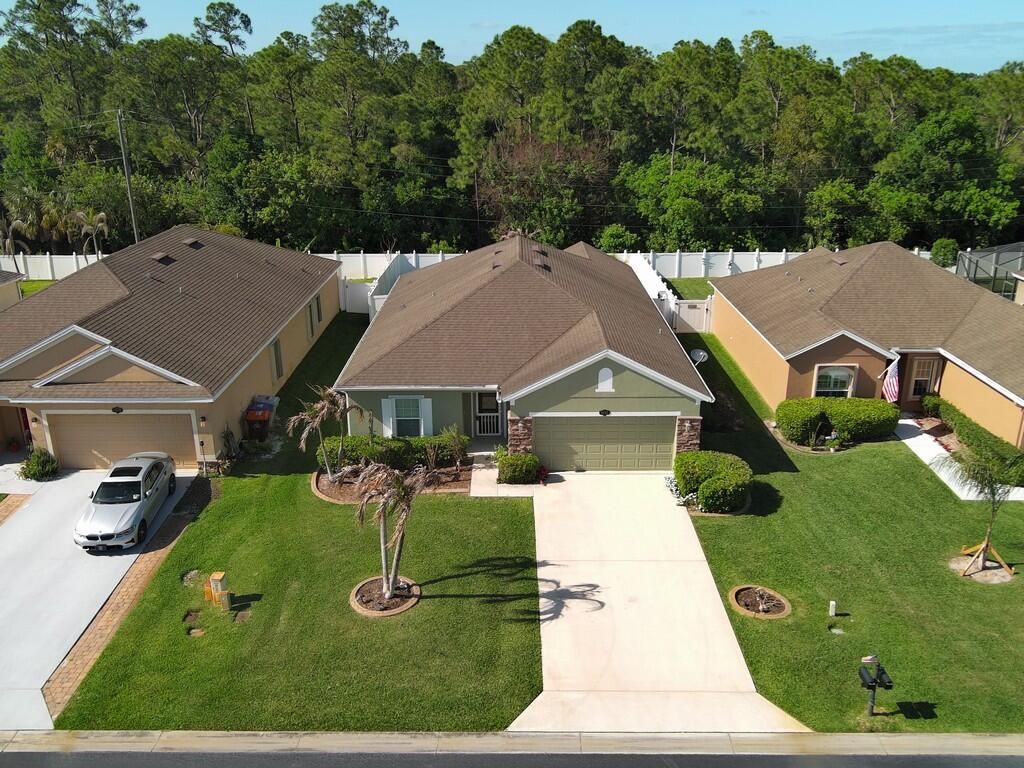Photo of 8131 Westfield Circle, Vero Beach, FL 32966 (MLS # B26017052)