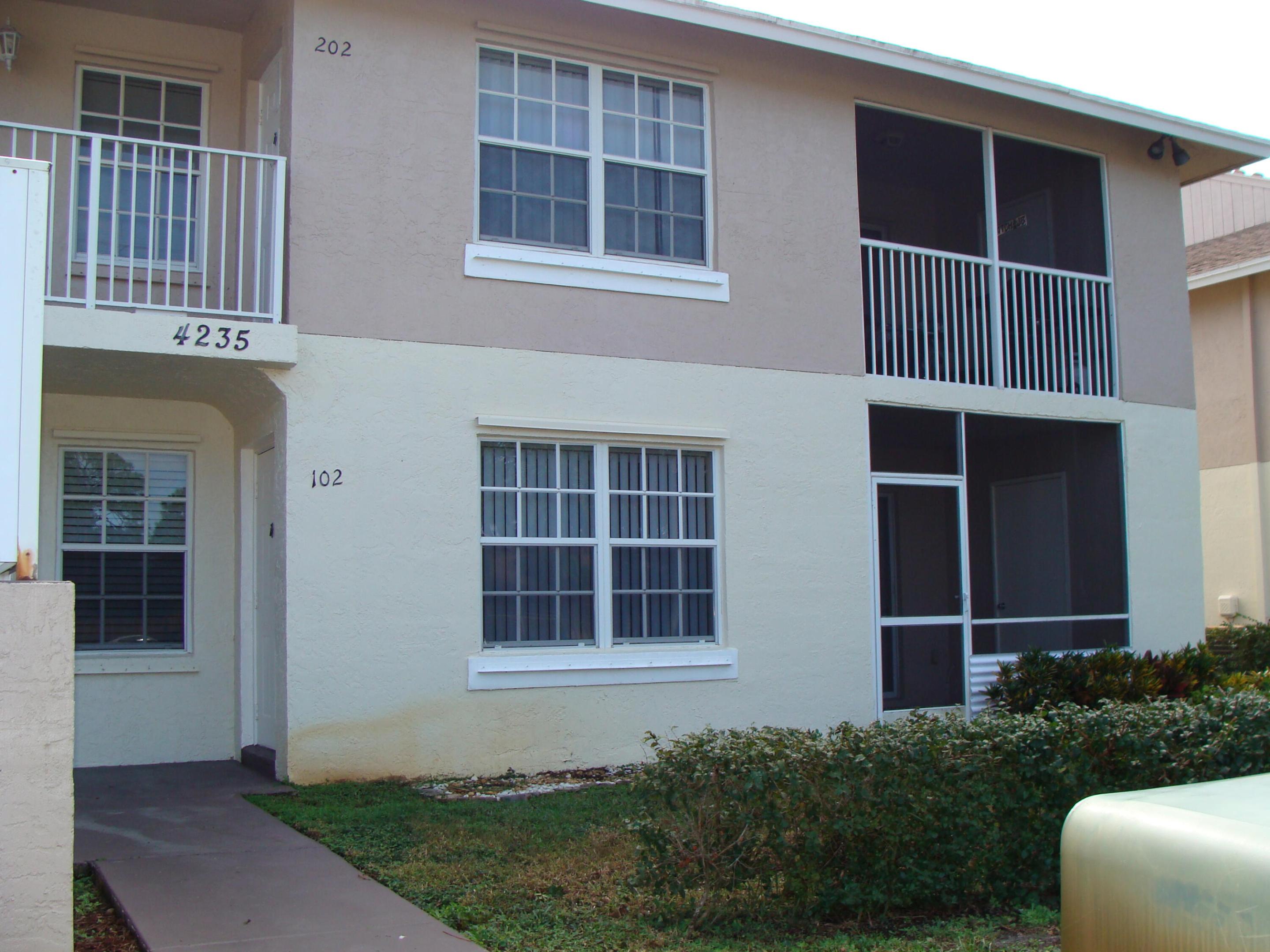 PINE HOLLOW II CONDO - Residential Lease