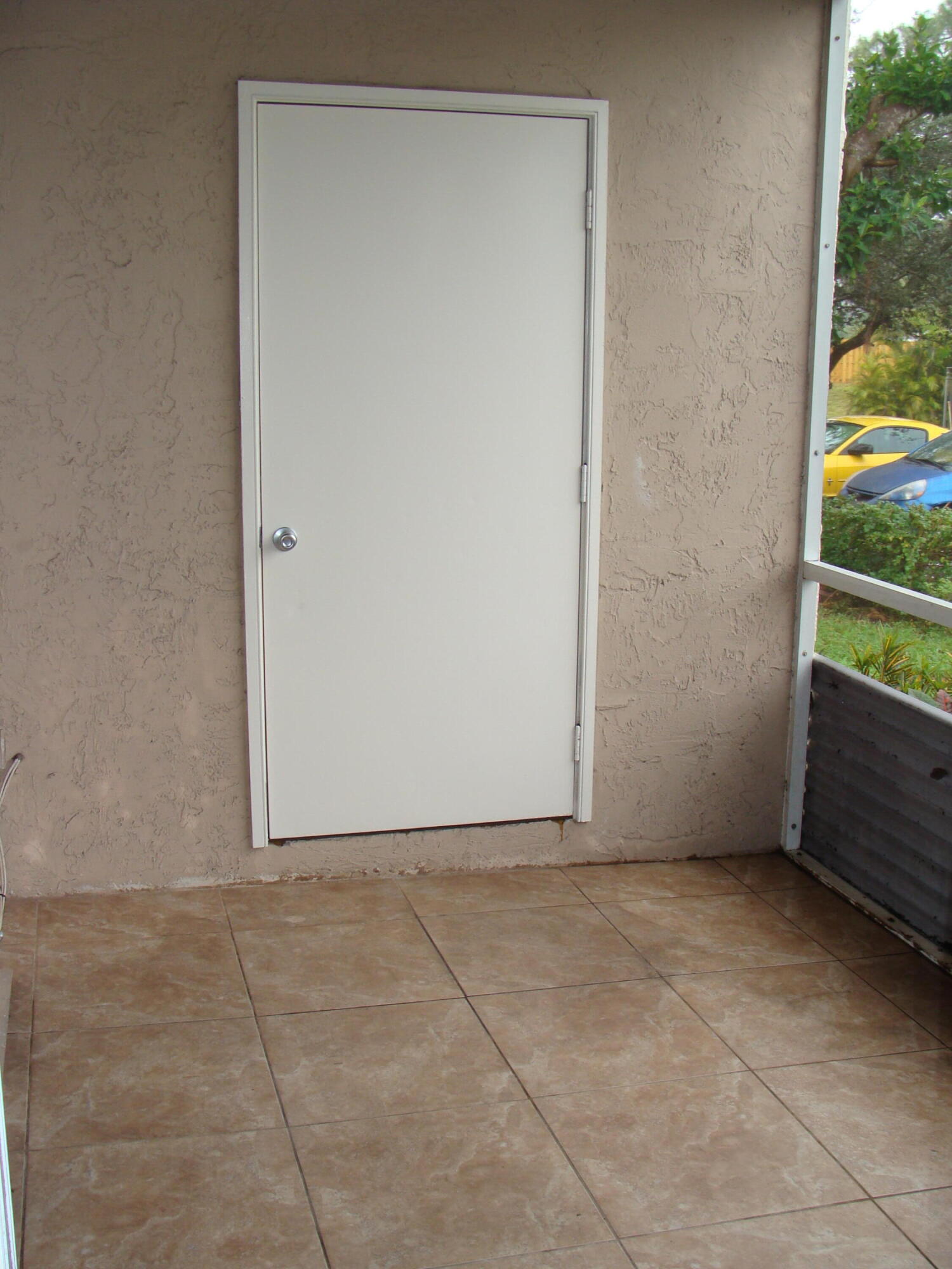 PINE HOLLOW II CONDO - Residential Lease