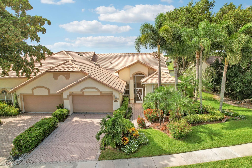 Photo of 7136 ASHFORD Lane, Boynton Beach, FL 33472 (MLS # B26061881)