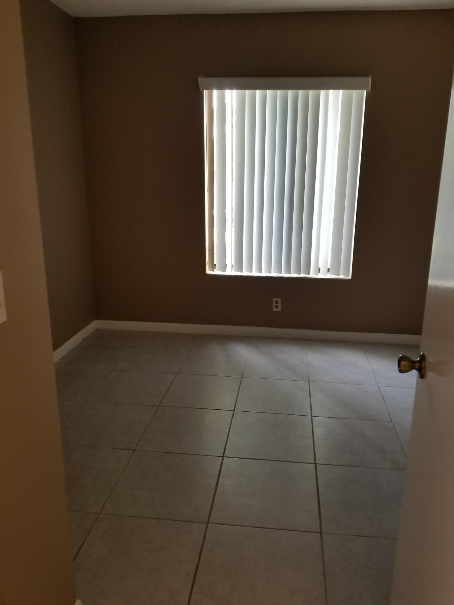 PINE RIDGE NORTH VILLAGE III CONDO - Residential Lease