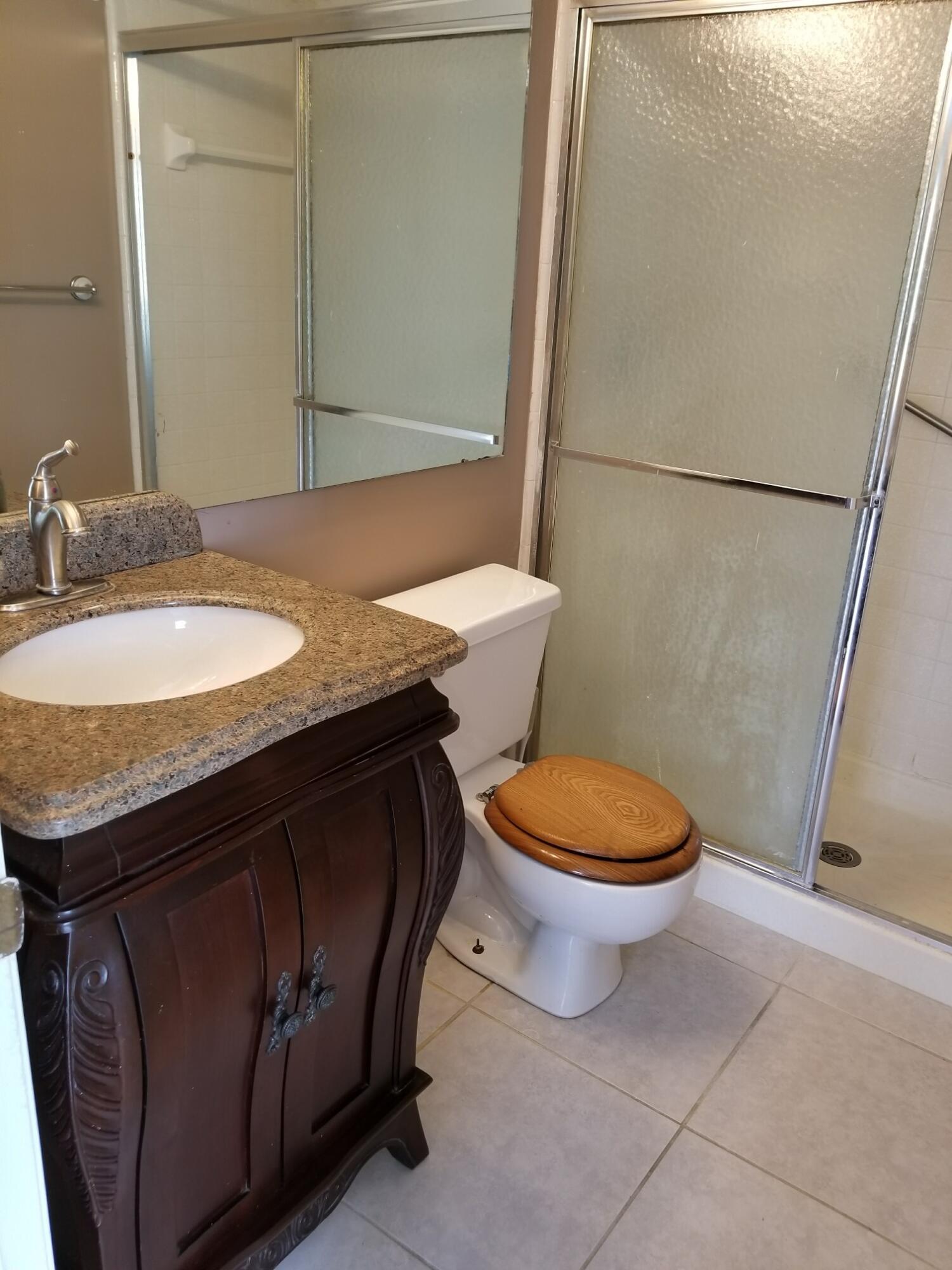 PINE RIDGE NORTH VILLAGE III CONDO - Residential Lease