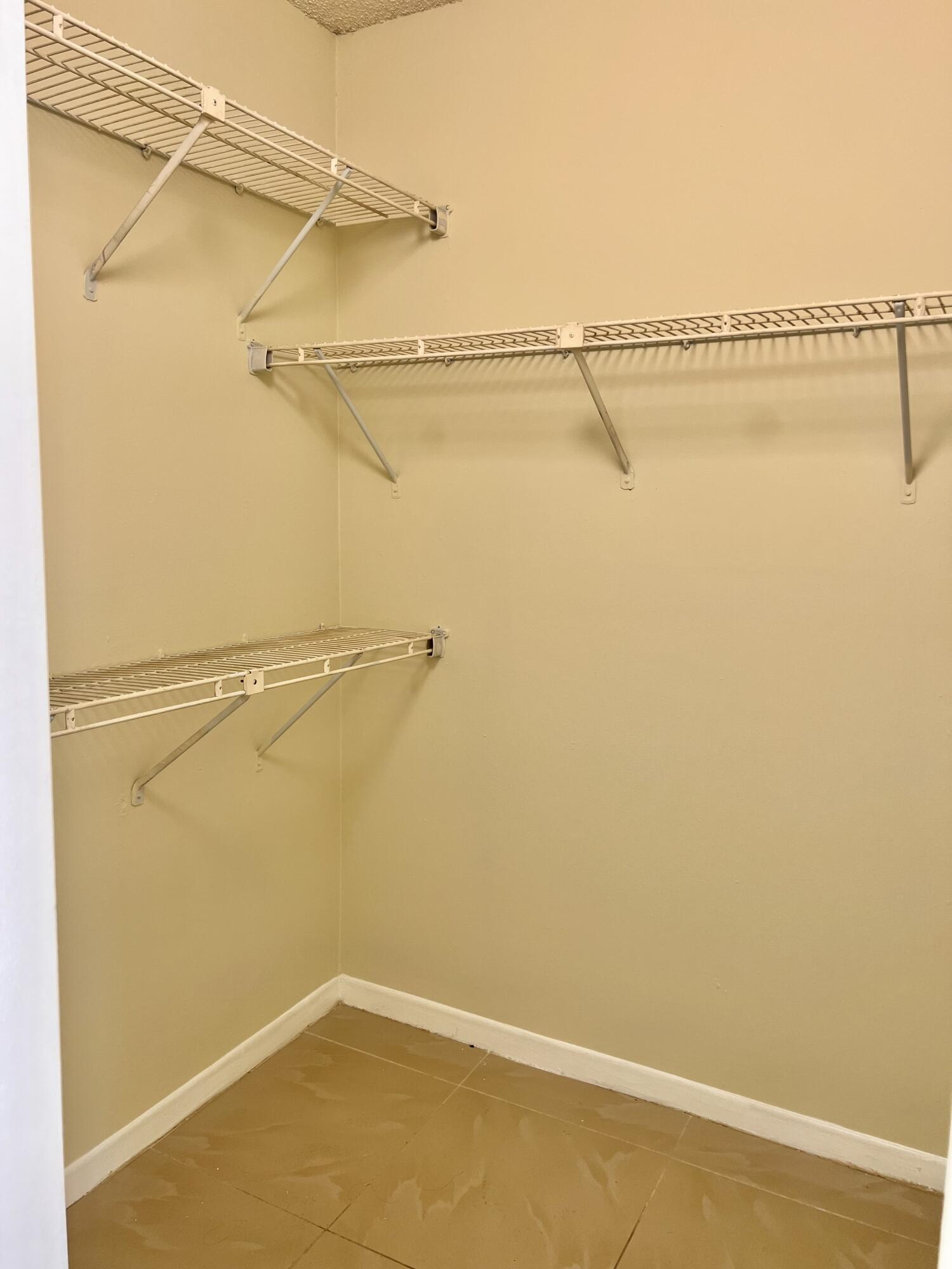 CLEAR LAKE CLUB CONDO - Residential Lease