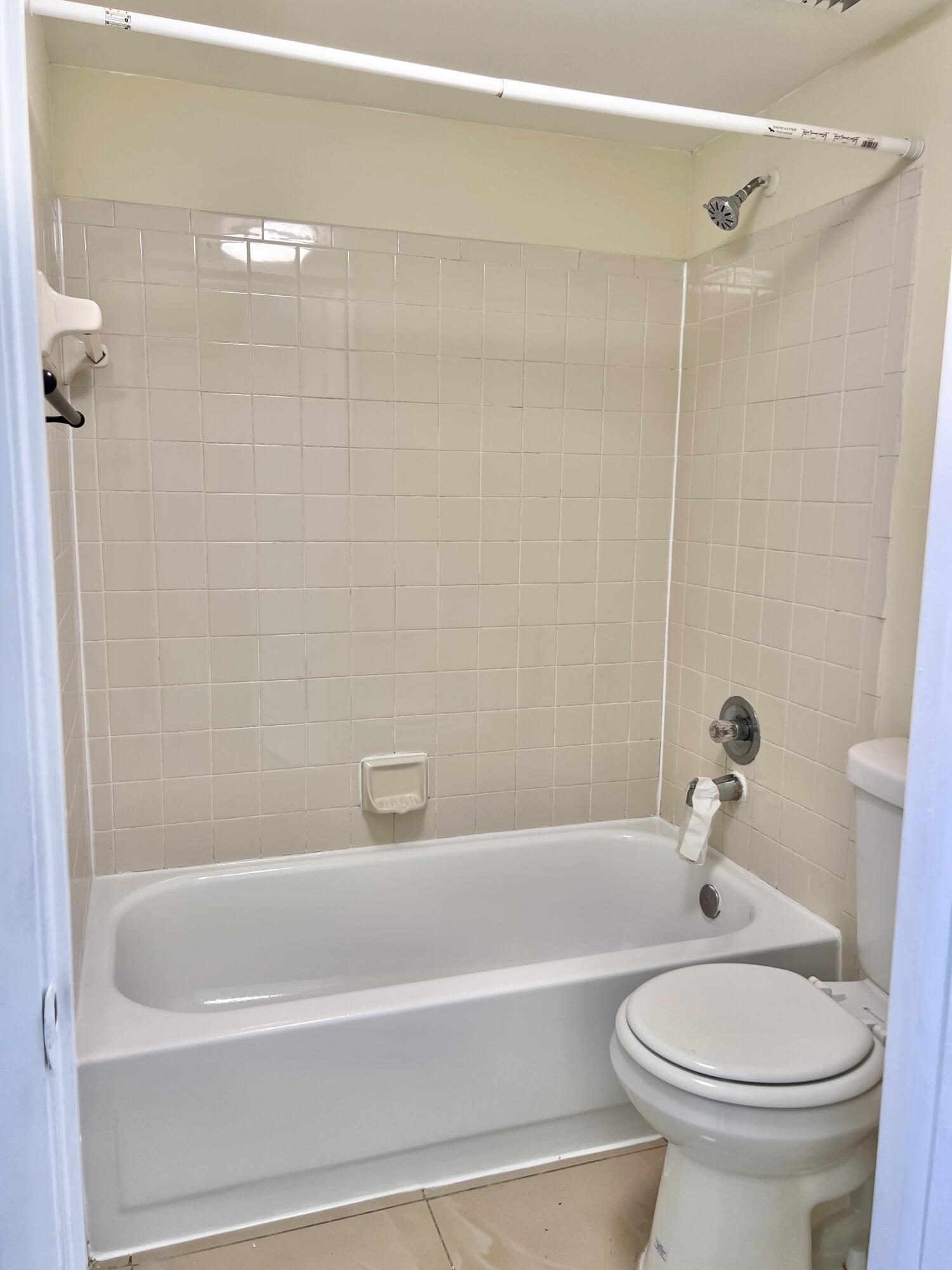 CLEAR LAKE CLUB CONDO - Residential Lease