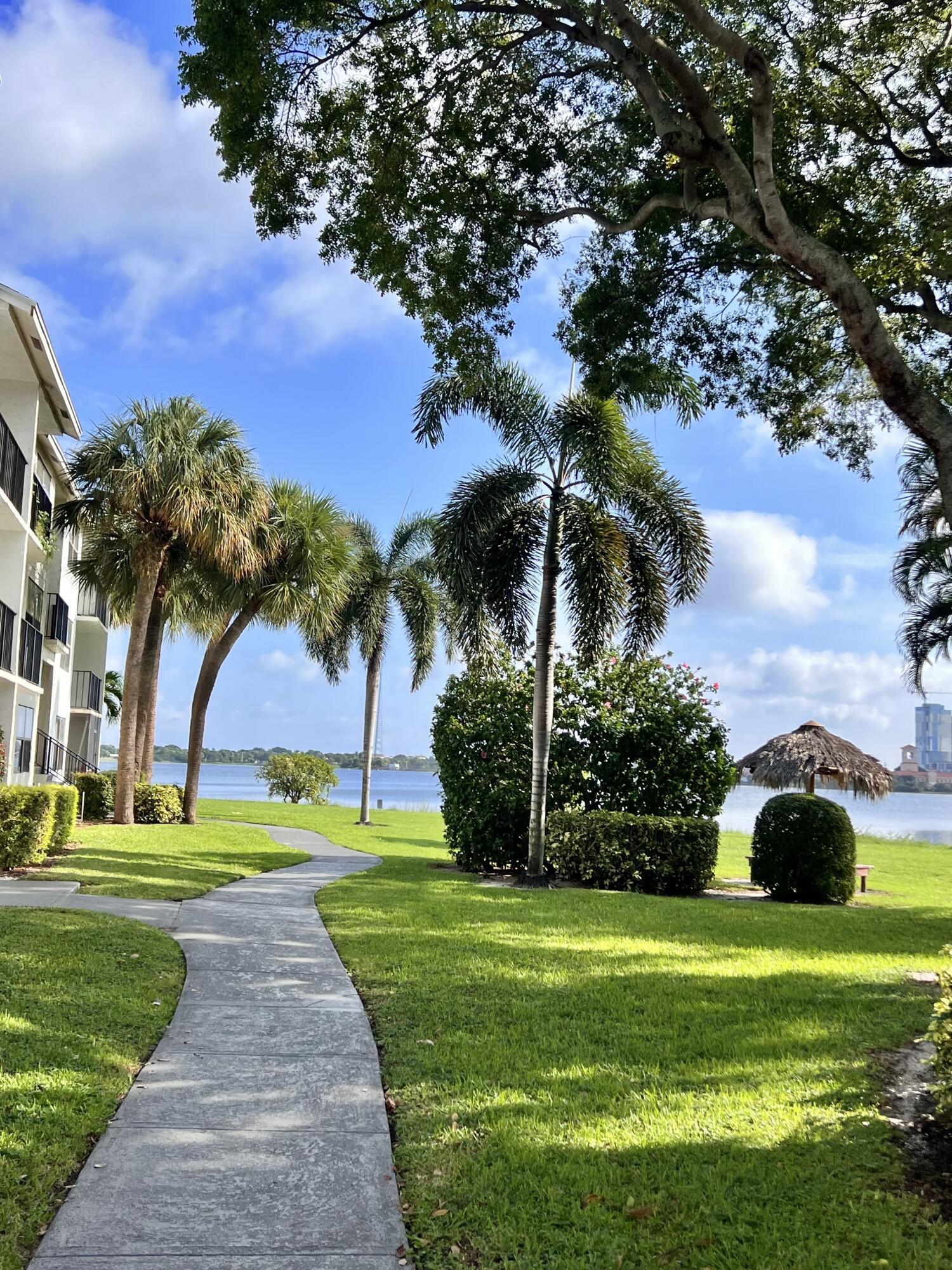CLEAR LAKE CLUB CONDO - Residential Lease