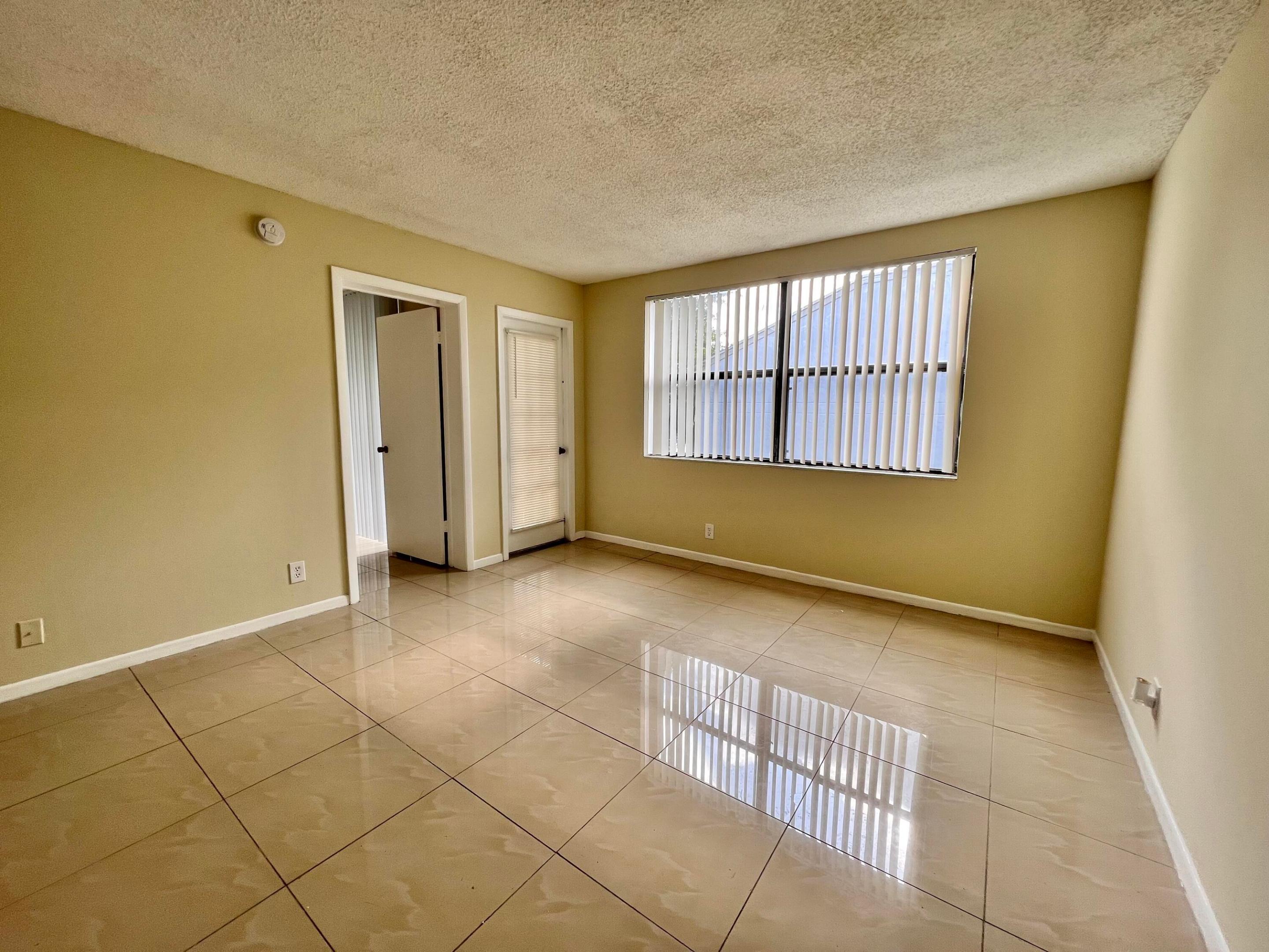 CLEAR LAKE CLUB CONDO - Residential Lease