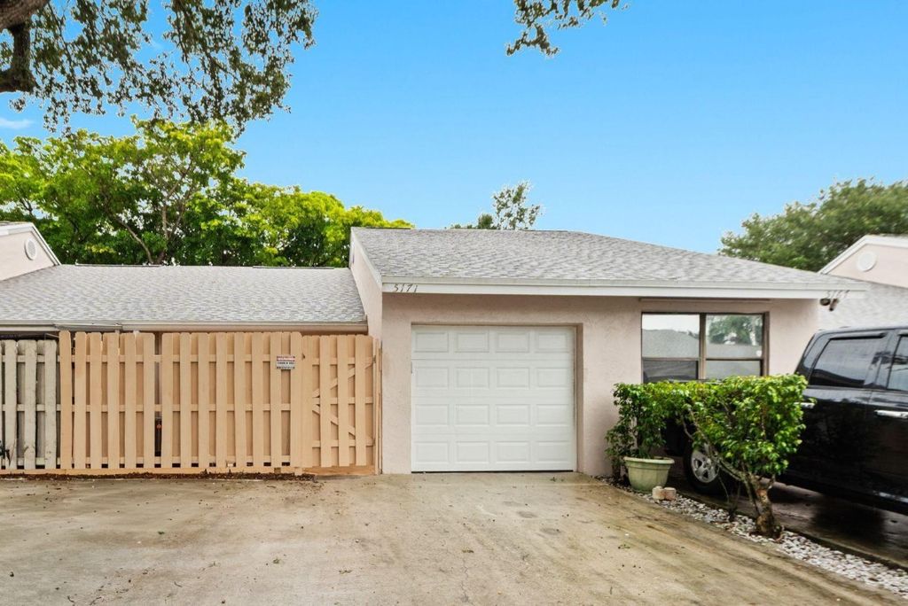 Photo of 5171 Glencove Lane, West Palm Beach, FL 33415 (MLS # F10526525)