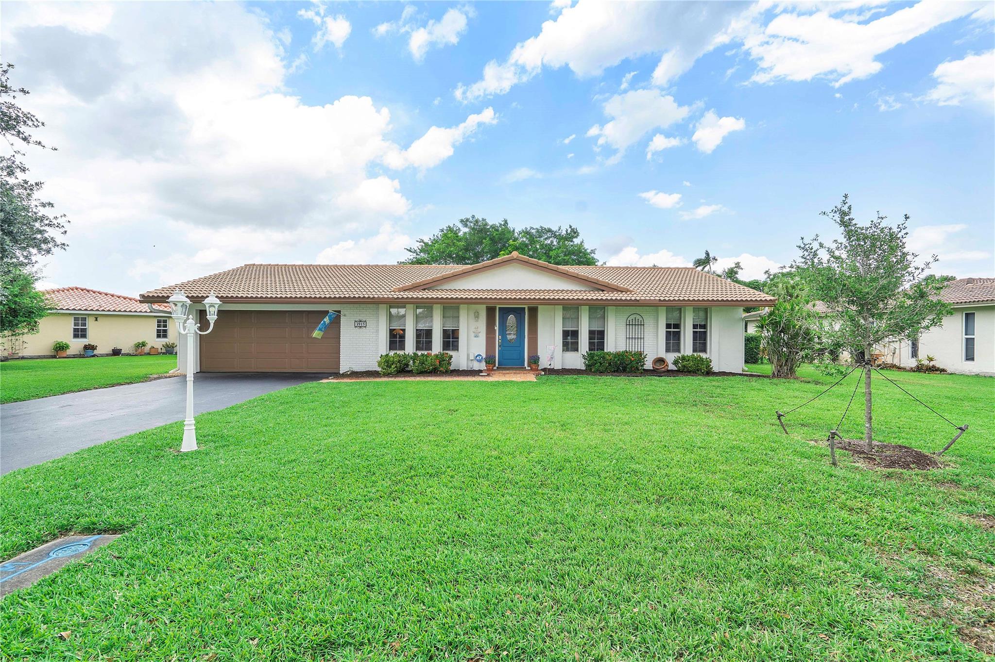 3915 NW 106th Dr