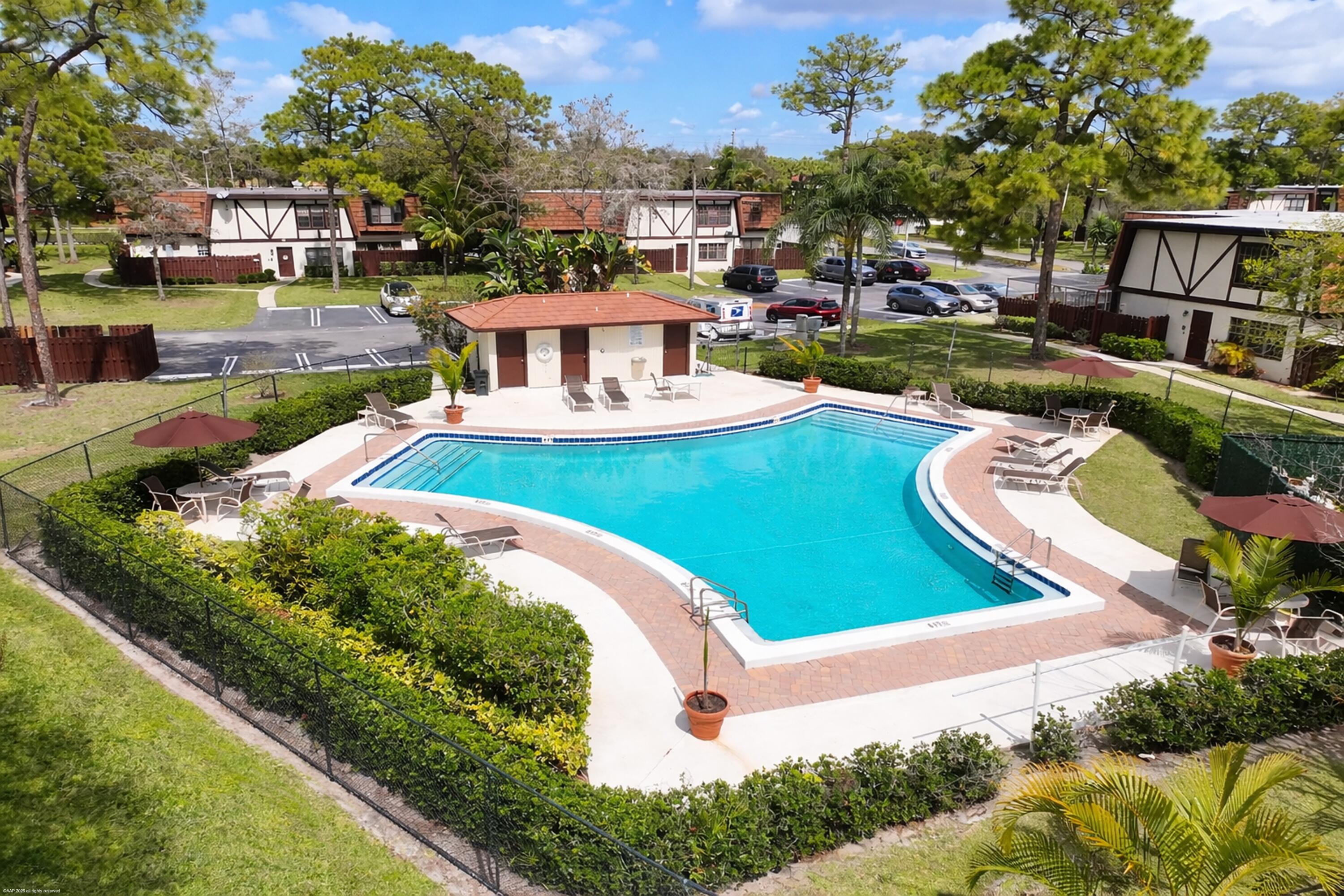 WEYBRIDGE TOWNHOMES PH II - Residential