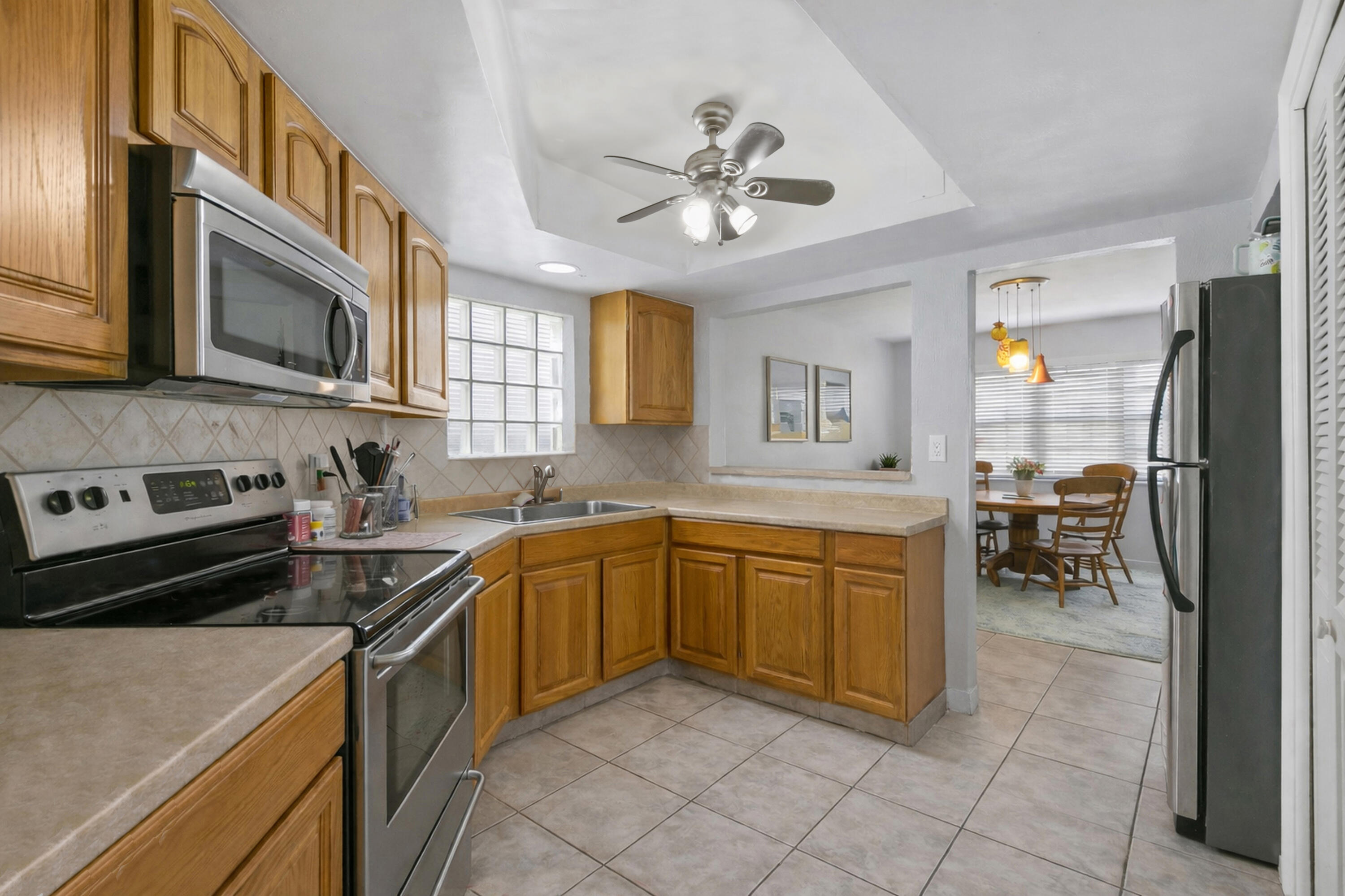 WEYBRIDGE TOWNHOMES PH II - Residential