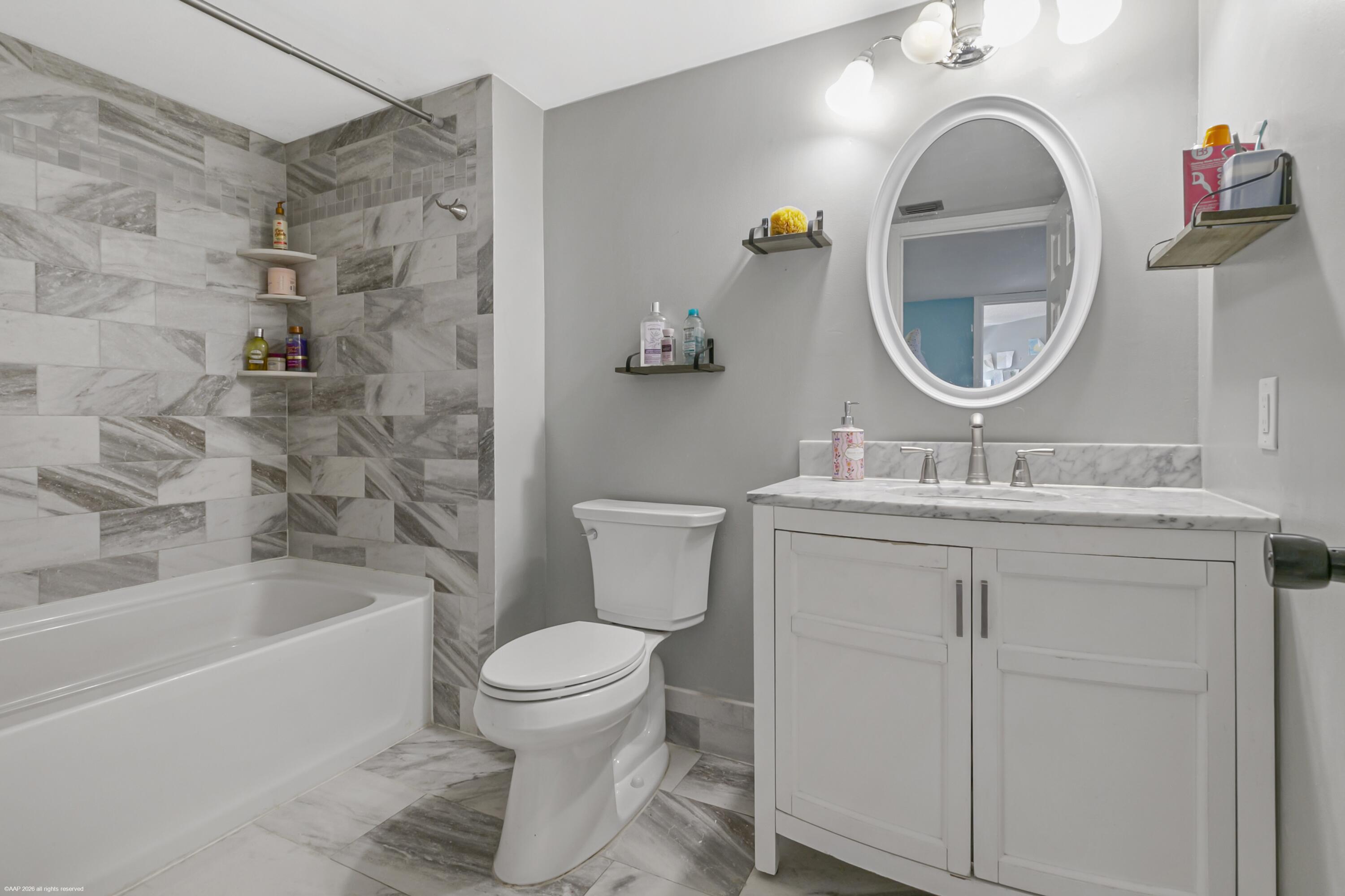 WEYBRIDGE TOWNHOMES PH II - Residential